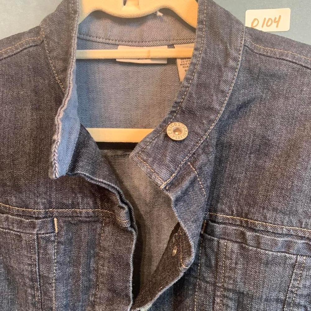 Chico's Blue Denim‎ Jacket Size 1 - Picture 6 of 8